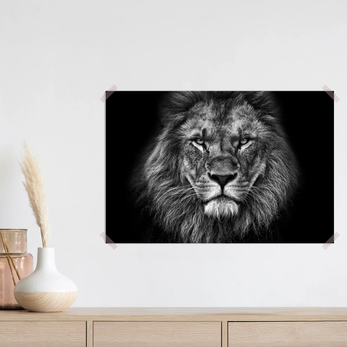 Poster majestätisches löwenportrait in monochrom Poster majestätisches löwenportrait in monochrom