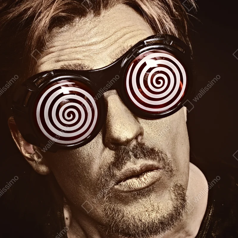 Poster hypnotisches portrait mit spiralförmigen brillengläsern Poster hypnotisches portrait mit spiralförmigen brillengläsern