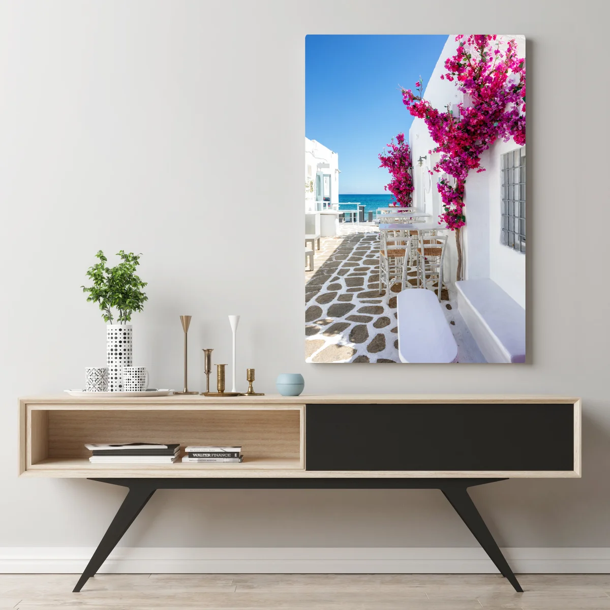 Leinwandbild sonnige mediterrane gasse mit bougainvillea Leinwandbild sonnige mediterrane gasse mit bougainvillea