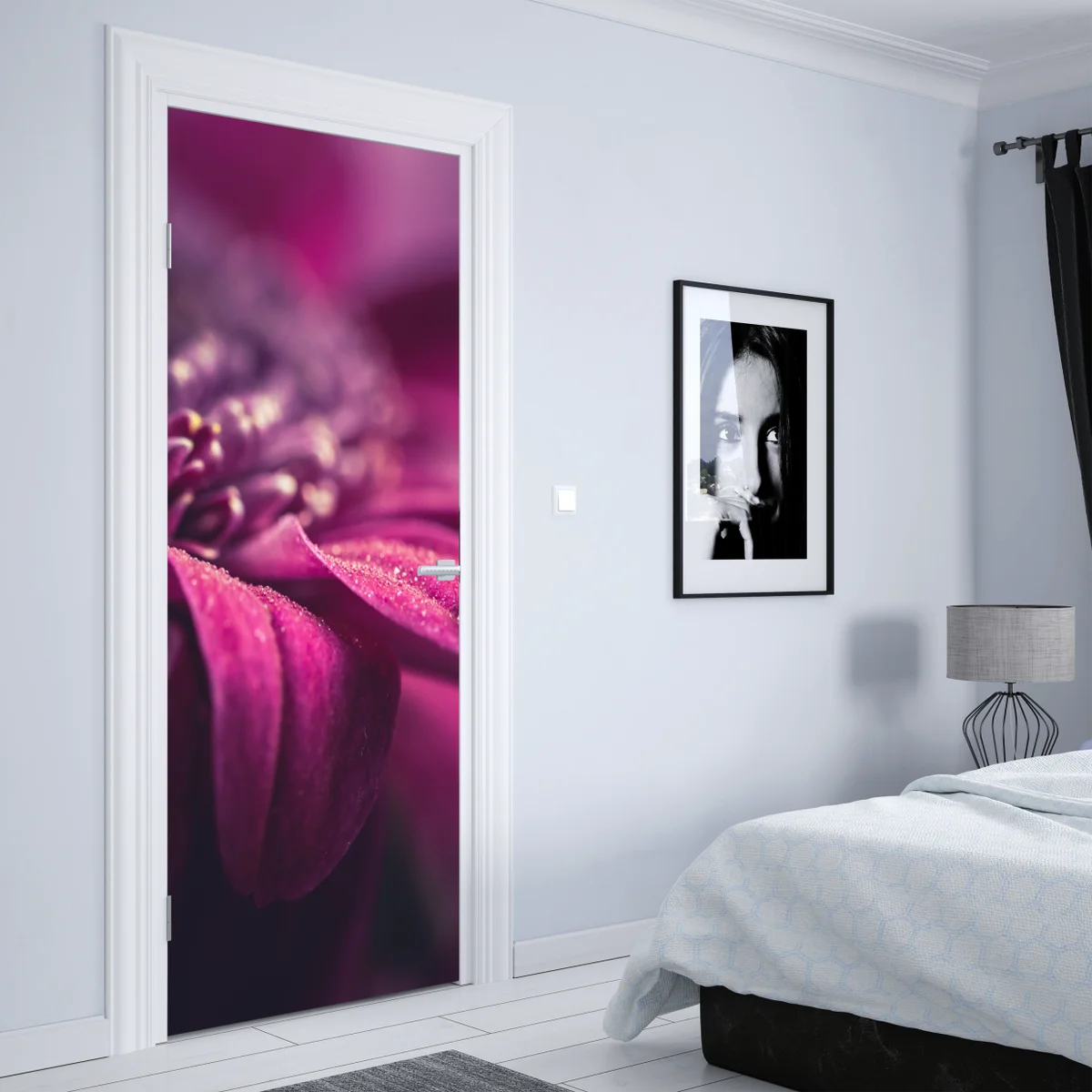 Türaufkleber lila makroblüte mit tautropfen Türaufkleber lila makroblüte mit tautropfen