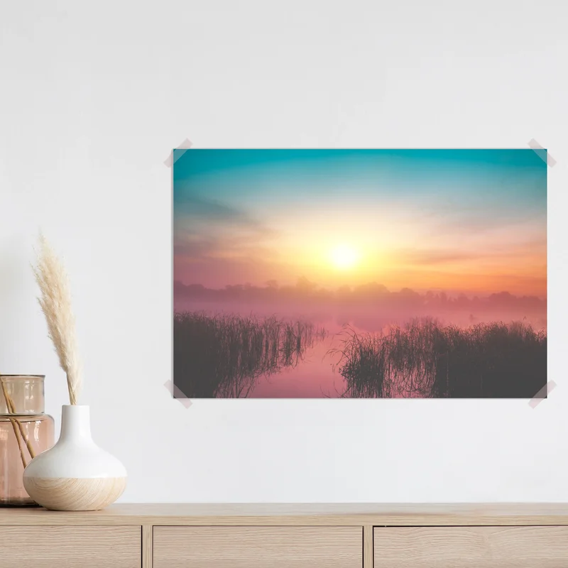 Poster nebeliger sonnenaufgang über stillem see • Poster bei Wallnifity® Poster nebeliger sonnenaufgang über stillem see • Poster bei Wallnifity®