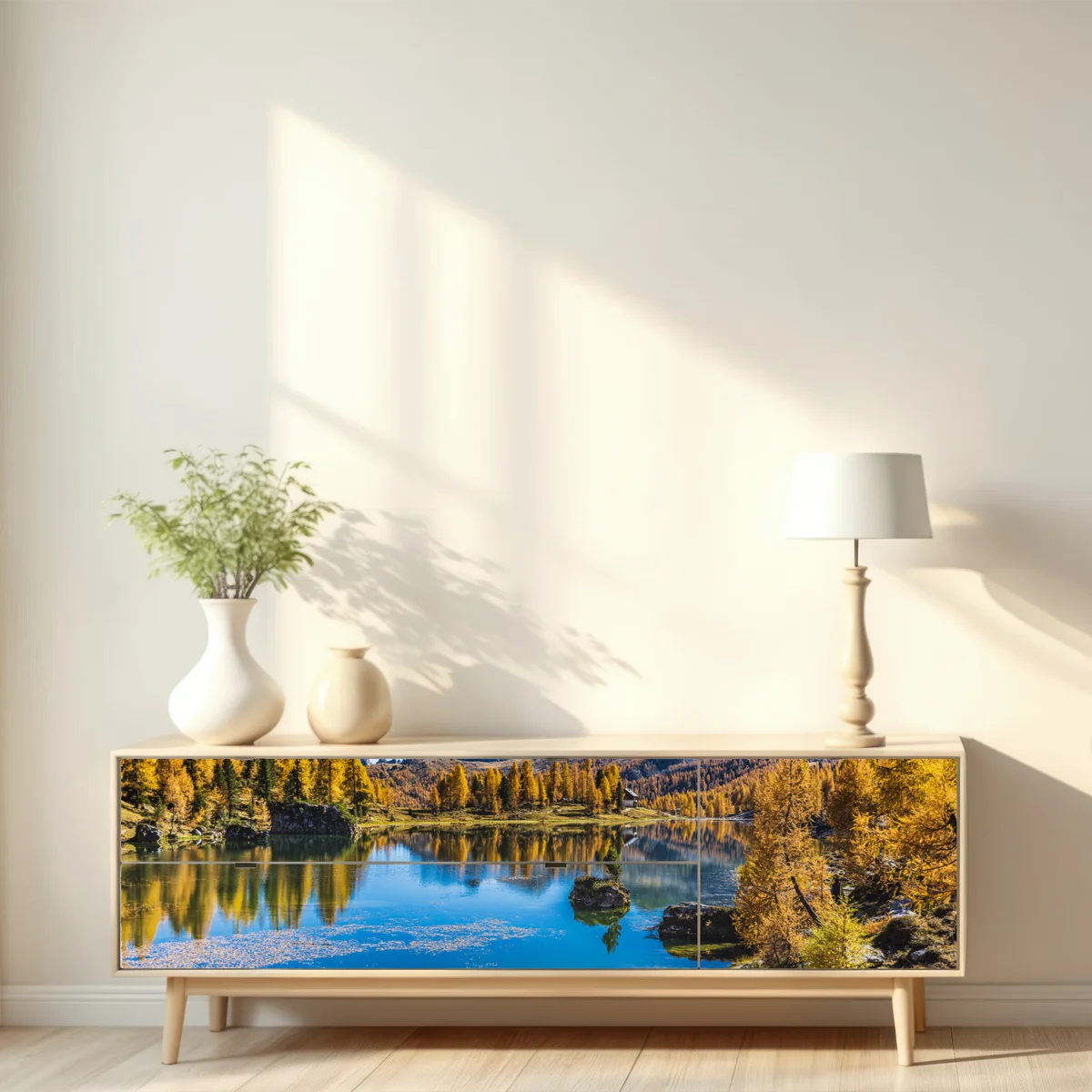 Repositionierbarer Aufkleber herbstlicher alpensee mit bergreflexion Repositionierbarer Aufkleber herbstlicher alpensee mit bergreflexion