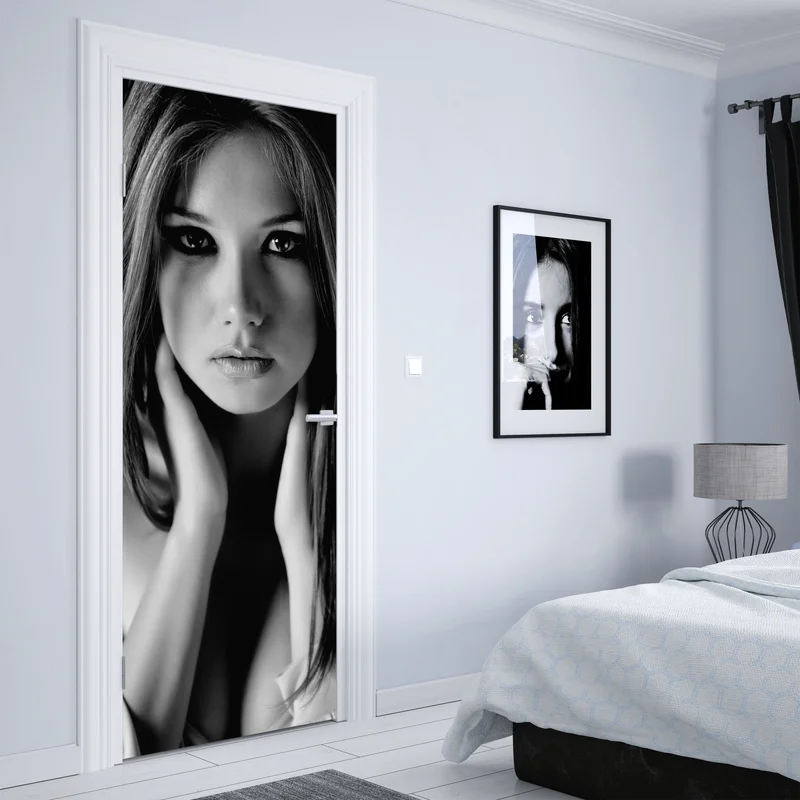 Türaufkleber intimes monochromes porträt • Türaufkleber bei Wallnifity® Türaufkleber intimes monochromes porträt • Türaufkleber bei Wallnifity®