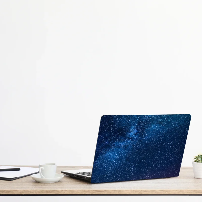 Laptop-Aufkleber tiefblauer nachthimmel mit milchstraße und sternschnuppe