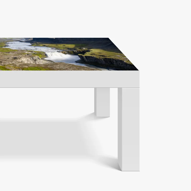 Tischaufkleber und Schreibtischaufkleber majestätischer wasserfall in einer isländischen schlucht Tischaufkleber und Schreibtischaufkleber majestätischer wasserfall in einer isländischen schlucht