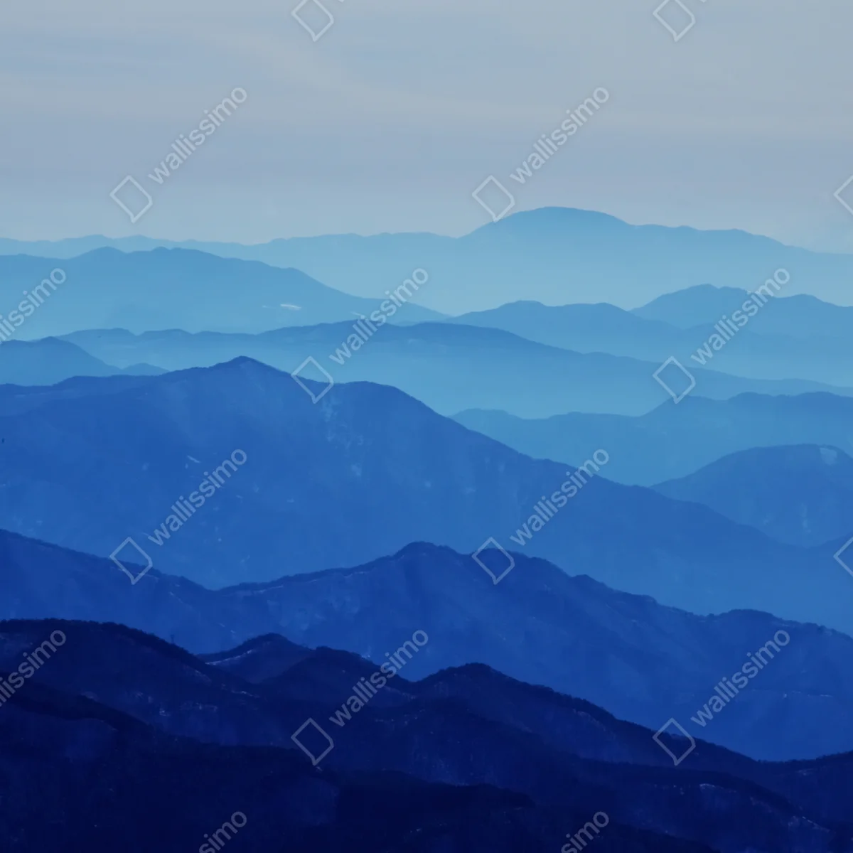 Repositionierbarer Aufkleber neblige blaue bergschichten Repositionierbarer Aufkleber neblige blaue bergschichten
