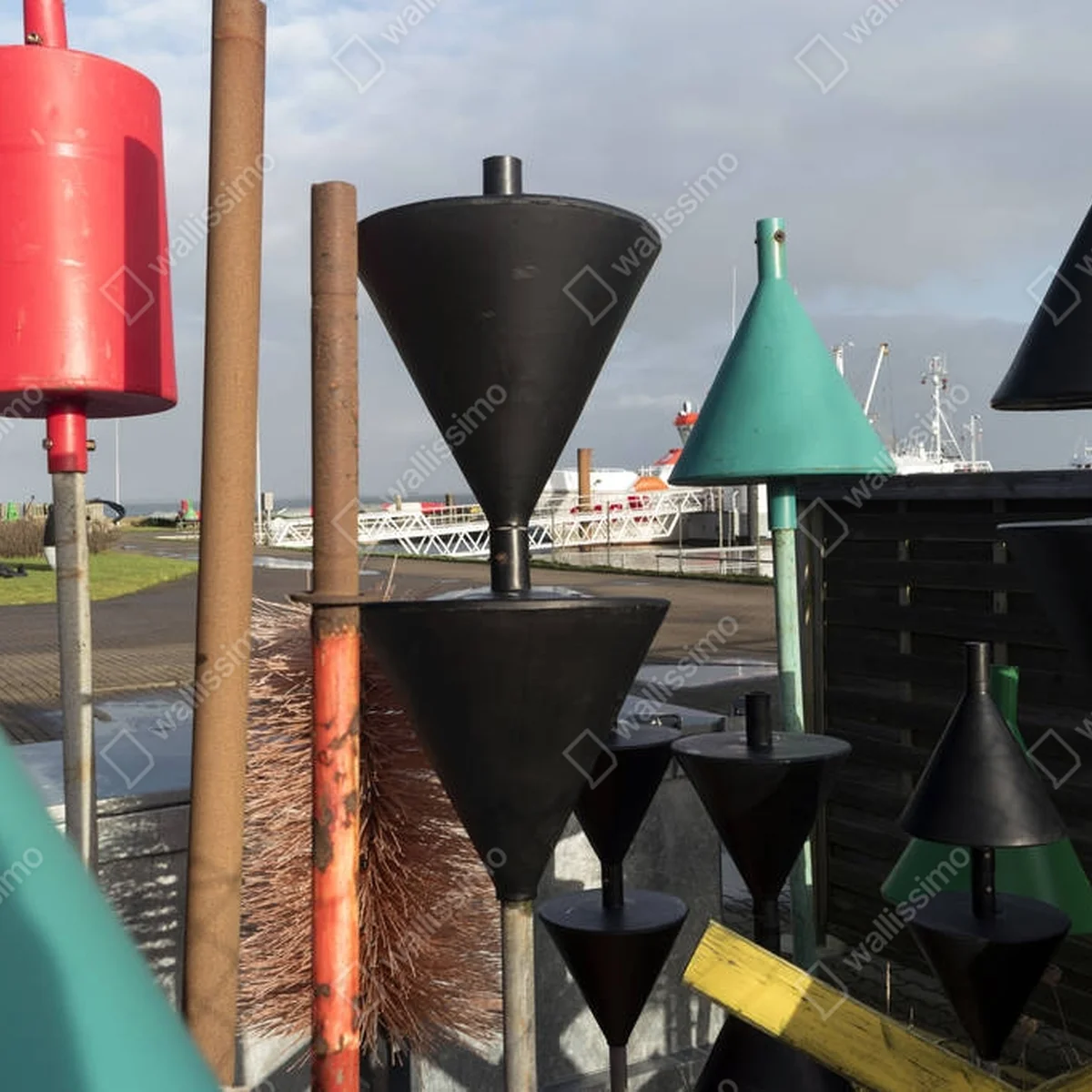 Leinwandbild Navigationszeichen auf der nordfriesischen Insel Amrum in Deutschland • Leinwandbilder bei Wallnifity® Leinwandbild Navigationszeichen auf der nordfriesischen Insel Amrum in Deutschland • Leinwandbilder bei Wallnifity®