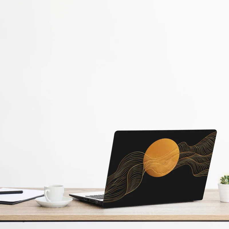 Laptop-Aufkleber goldene wellen auf schwarzem grund — abstrakte komposition