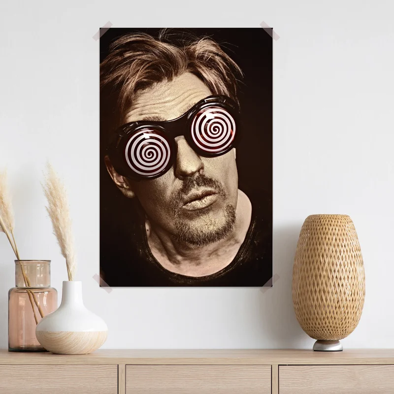 Poster hypnotisches portrait mit spiralförmigen brillengläsern Poster hypnotisches portrait mit spiralförmigen brillengläsern