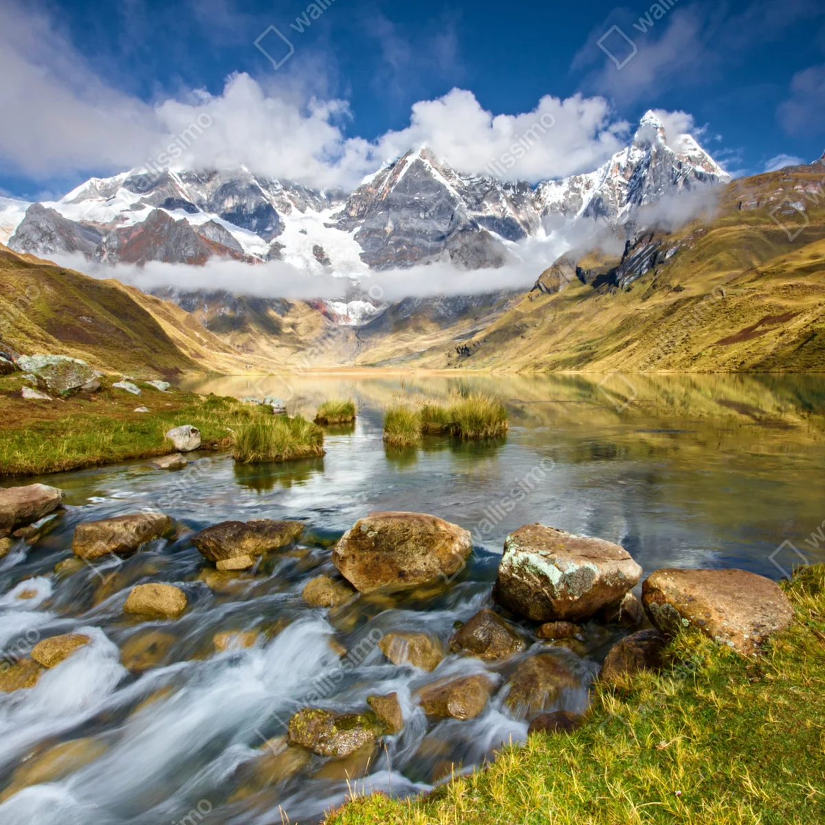 Repositionierbarer Aufkleber majestätischer alpensee Repositionierbarer Aufkleber majestätischer alpensee