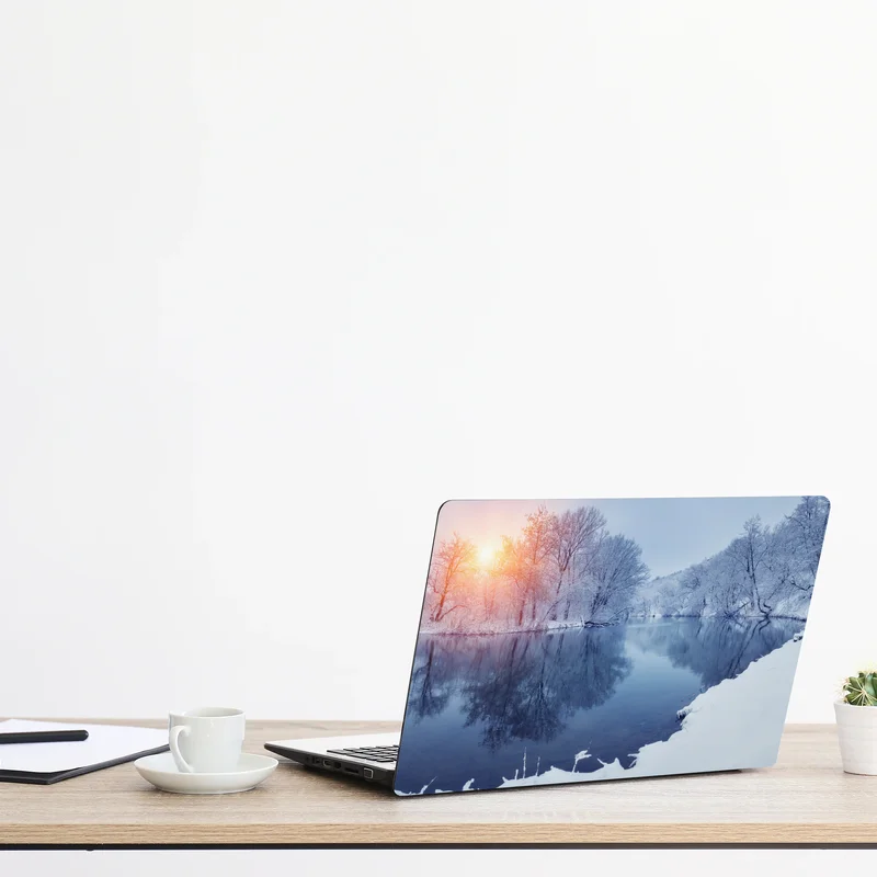 Laptop-Aufkleber winterliche flusslandschaft bei sonnenuntergang
