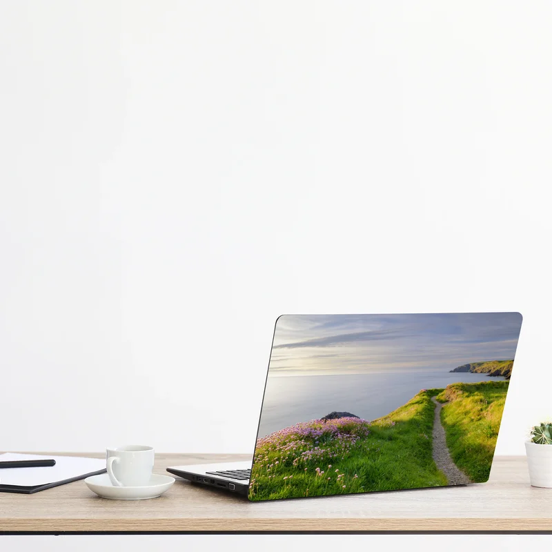 Laptop-Aufkleber Ceibwr Bay küstenpfad bei dämmerung