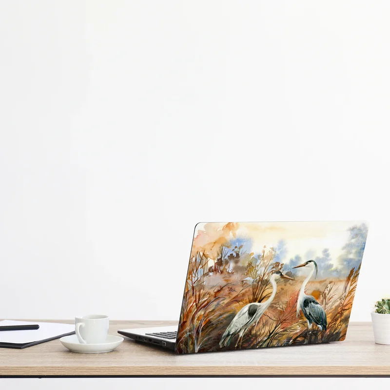 Naklejka na laptopa dwie czaple na jesiennym mokradle