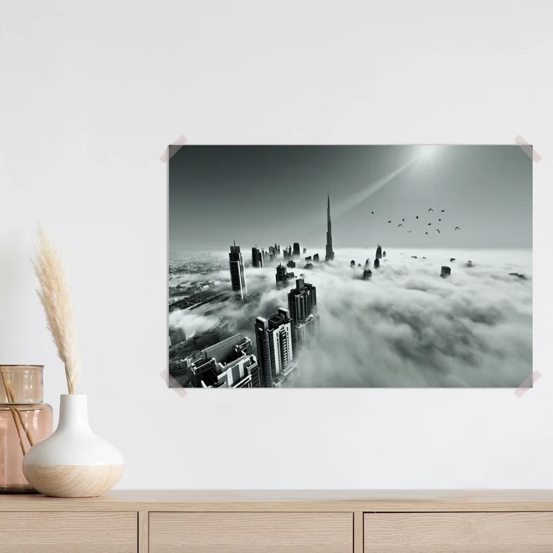 Poster neblige skyline von Dubai über den wolken Poster neblige skyline von Dubai über den wolken