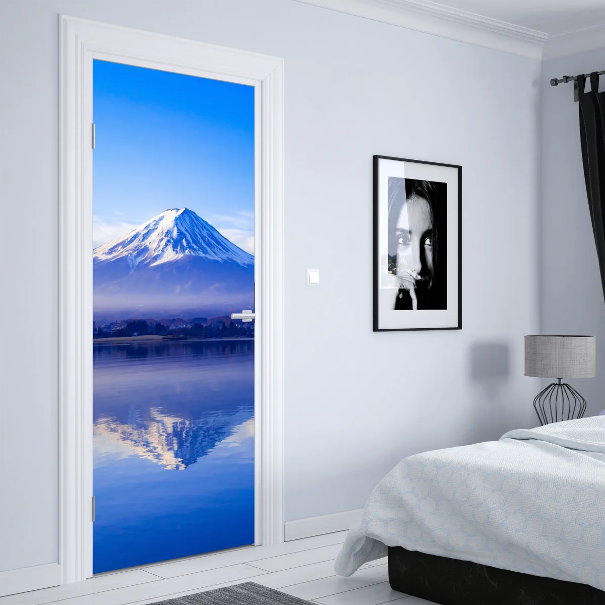 Türaufkleber Mount Fuji morgendliche reflexion über ruhigem see Türaufkleber Mount Fuji morgendliche reflexion über ruhigem see