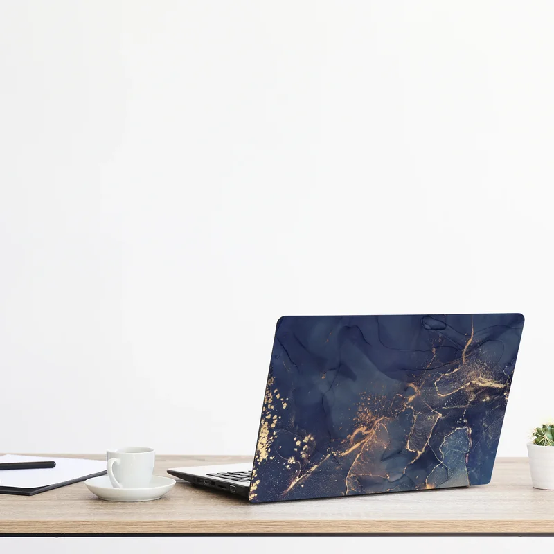 Laptop-Aufkleber dunkelblaue marmor-abstraktion mit goldenen adern