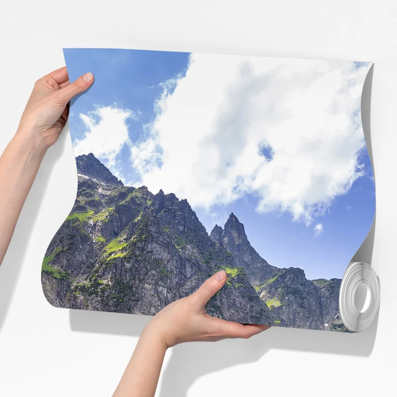 Fototapete ruhiger smaragdgrüner bergsee vor schroffen gipfeln Fototapete ruhiger smaragdgrüner bergsee vor schroffen gipfeln