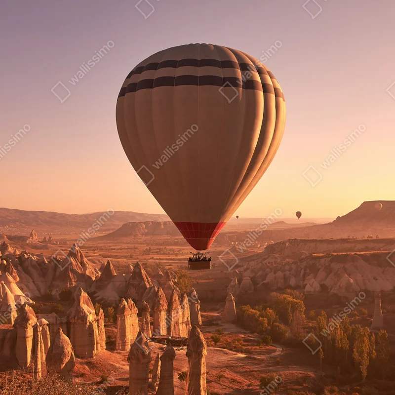 Kühlschrankaufkleber heißluftballon über Kappadokien bei sonnenaufgang Kühlschrankaufkleber heißluftballon über Kappadokien bei sonnenaufgang