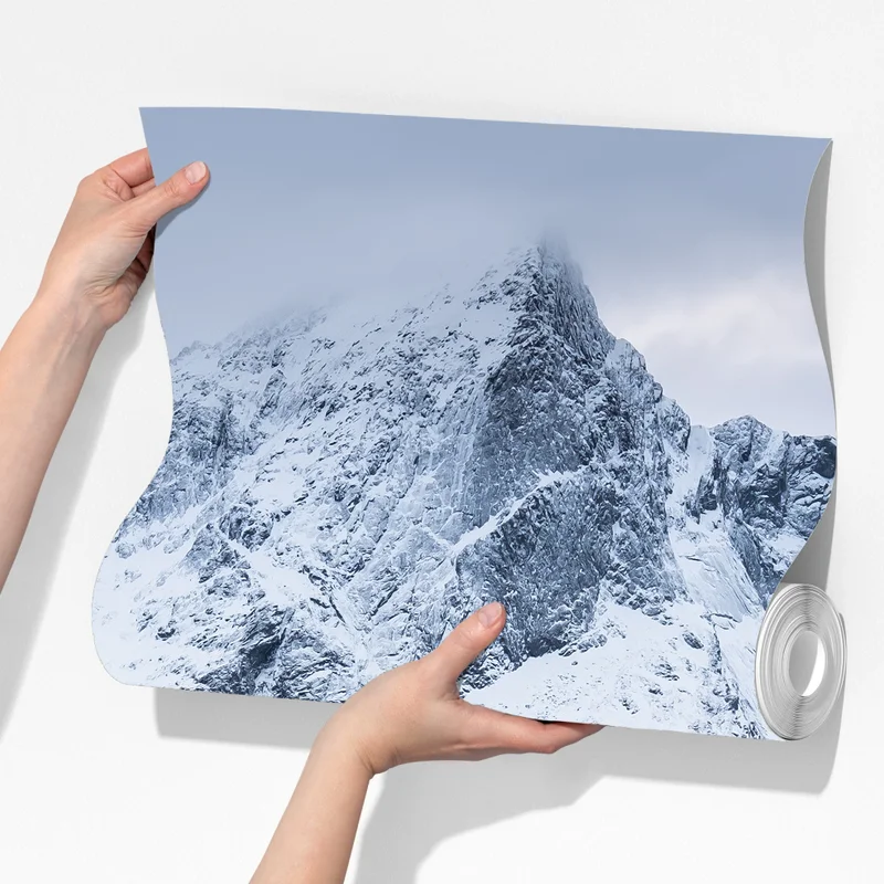 Fototapete verschneite bergspiegelung in Norwegen Fototapete verschneite bergspiegelung in Norwegen