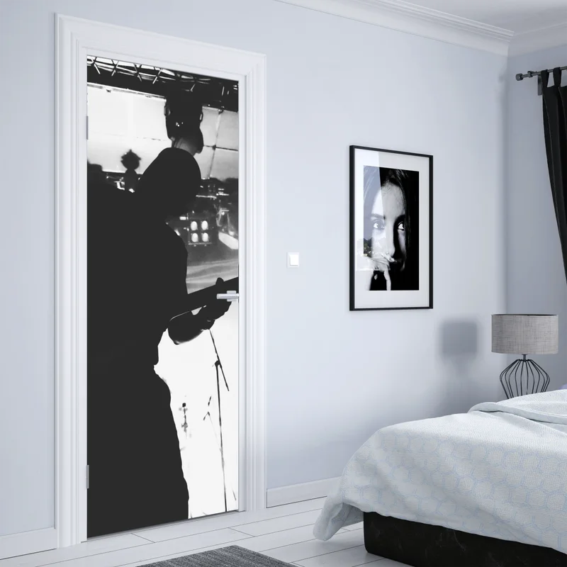 Türaufkleber gitaristensilhouette bei einem live-konzert Türaufkleber gitaristensilhouette bei einem live-konzert