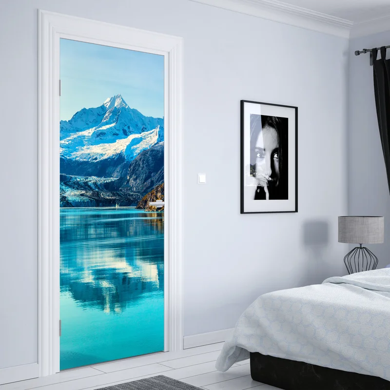 Türaufkleber ruhiger türkisfarbener bergsee