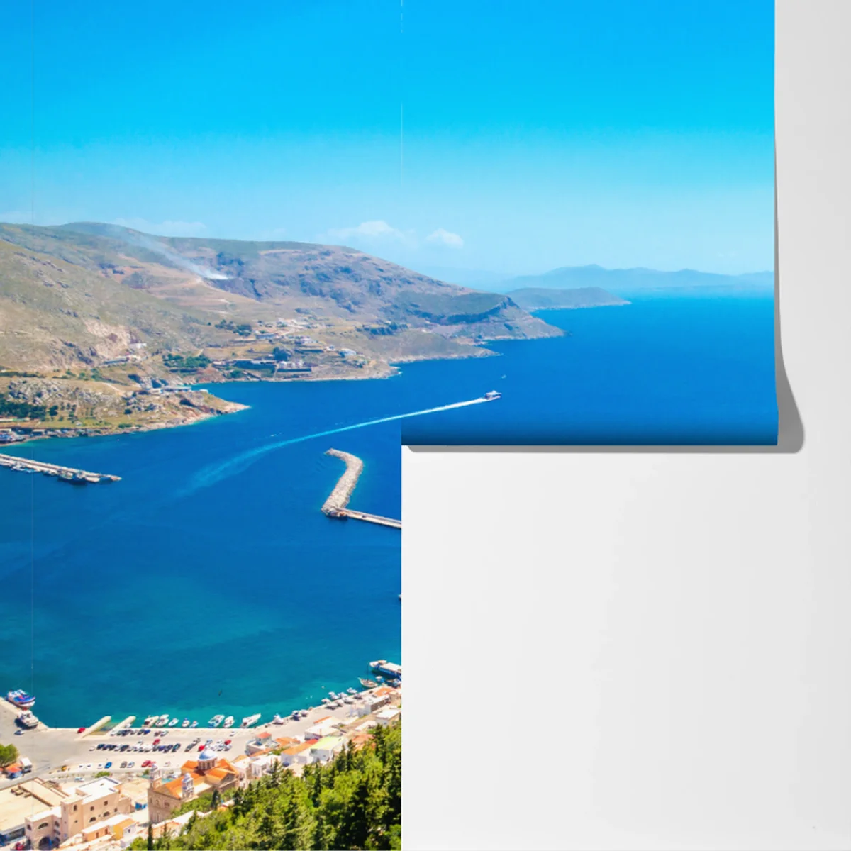 Fototapete griechische kirche auf klippe über dem meer Fototapete griechische kirche auf klippe über dem meer