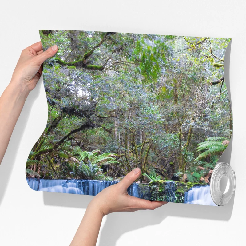 Fototapete friedlicher waldwasserfall Fototapete friedlicher waldwasserfall