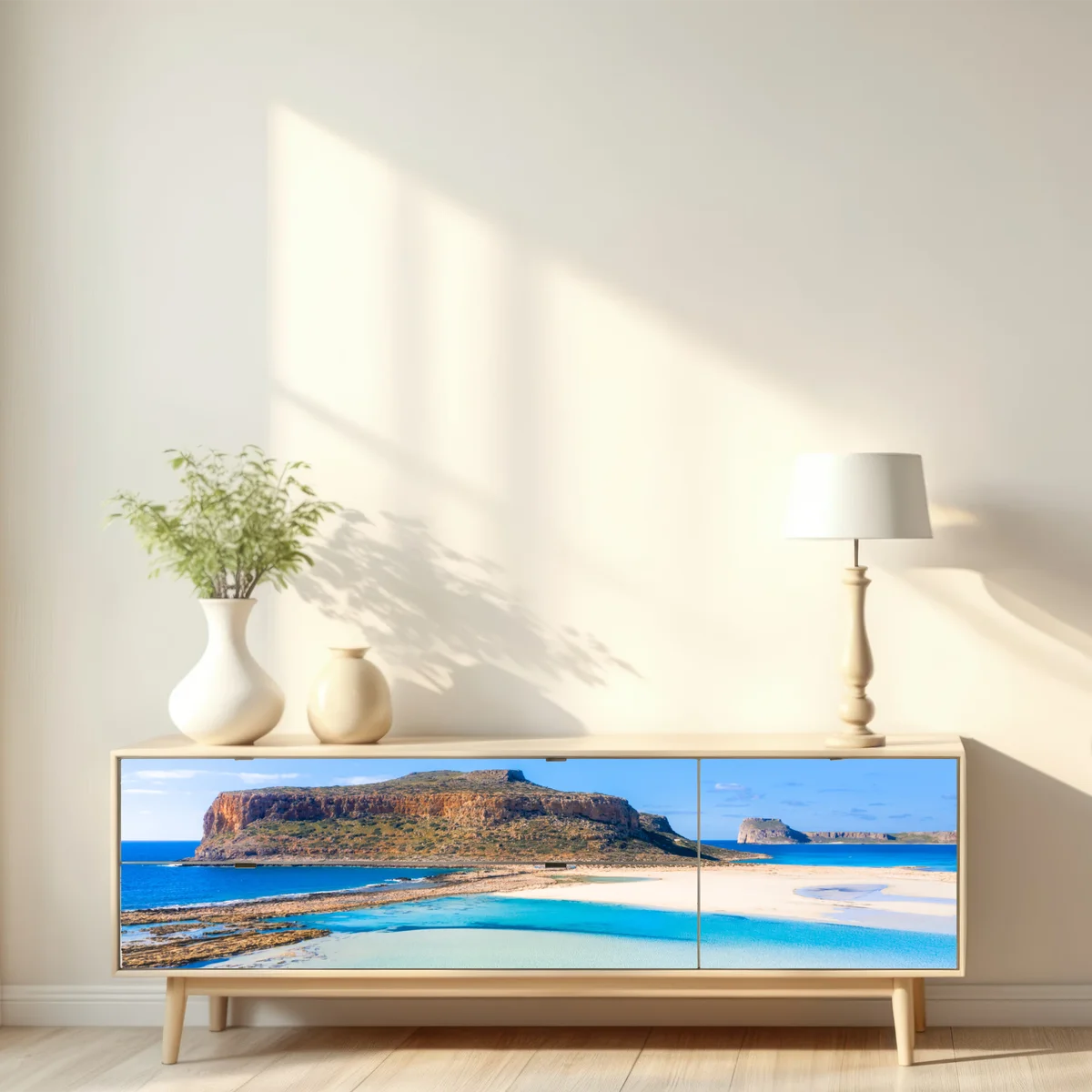 Repositionierbarer Aufkleber türkisfarbene lagune mit felsinsel Repositionierbarer Aufkleber türkisfarbene lagune mit felsinsel