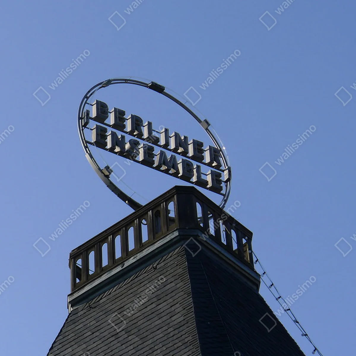 Leinwandbild Berlin-mitte • Leinwandbilder bei Wallnifity® Leinwandbild Berlin-mitte • Leinwandbilder bei Wallnifity®