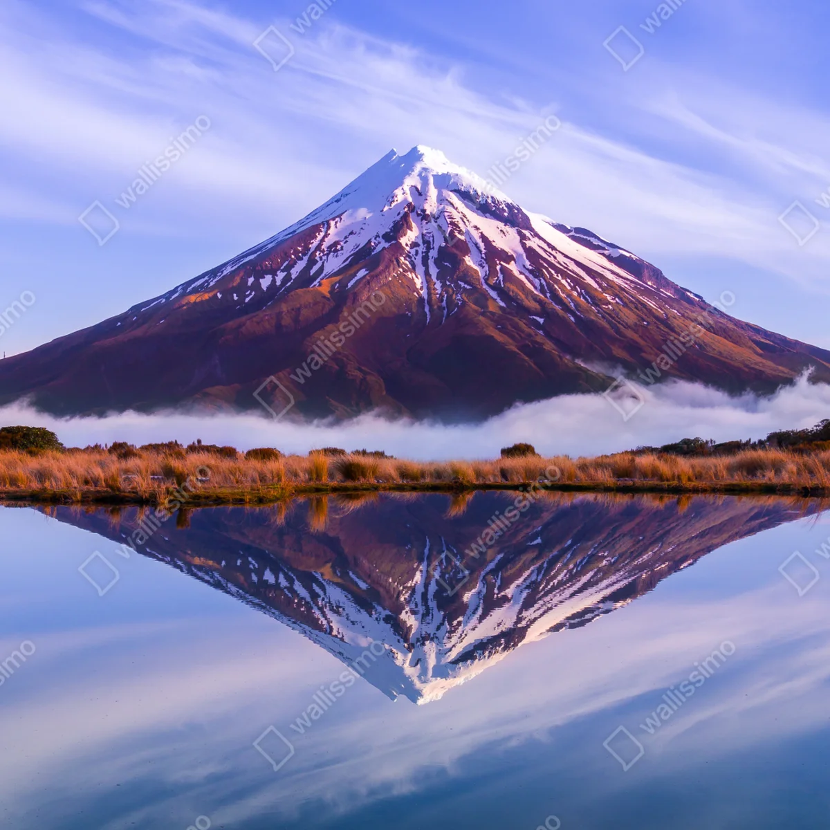 Fensteraufkleber majestätische bergspiegelung bei sonnenaufgang Fensteraufkleber majestätische bergspiegelung bei sonnenaufgang