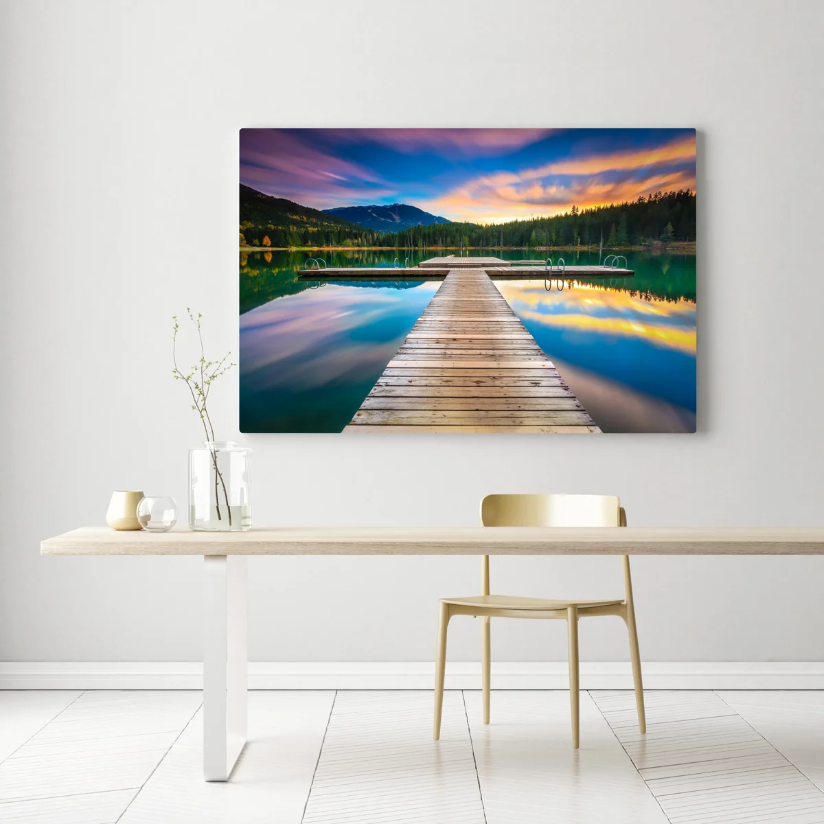 Leinwandbild ruhiger bergsee im sonnenuntergang Leinwandbild ruhiger bergsee im sonnenuntergang