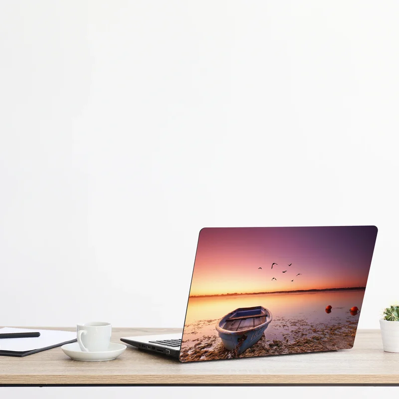 Laptop-Aufkleber friedliche bootsstimmung im abendlicht