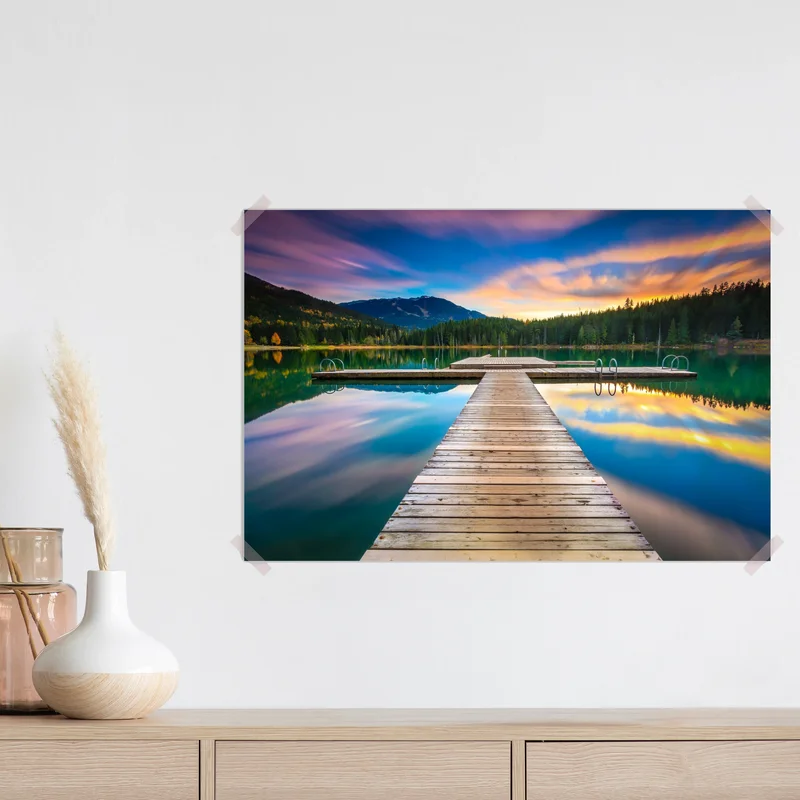 Poster ruhiger bergsee im sonnenuntergang Poster ruhiger bergsee im sonnenuntergang