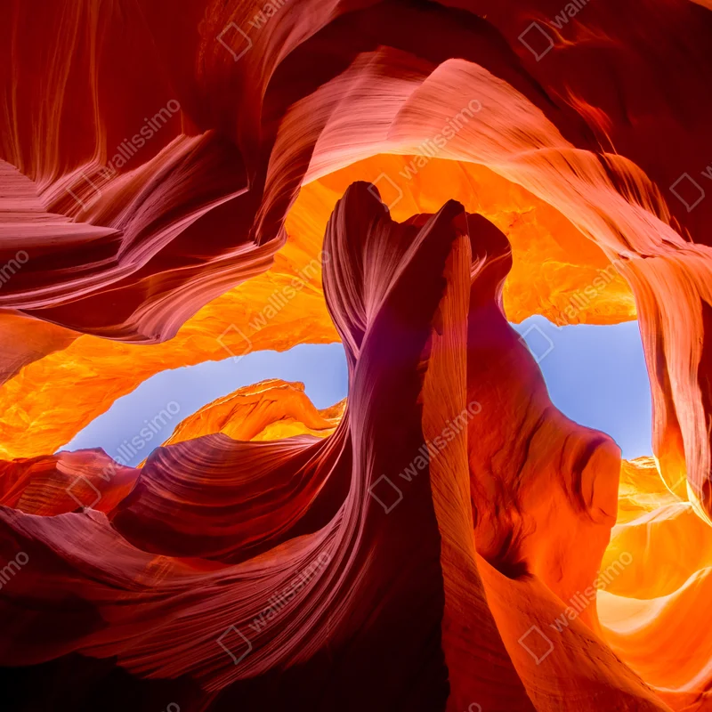 Repositionierbarer Aufkleber sonnenbeleuchteter sandsteincanyon mit lebendigen kurven Repositionierbarer Aufkleber sonnenbeleuchteter sandsteincanyon mit lebendigen kurven