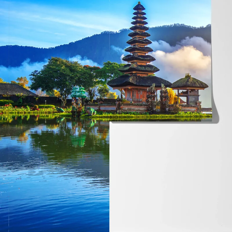 Fototapeta Pura Ulun Danu Bratan o wschodzie słońca Fototapeta Pura Ulun Danu Bratan o wschodzie słońca