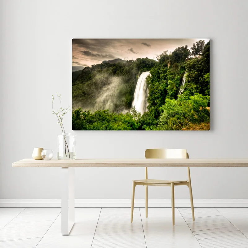 Leinwandbild Marmore wasserfall in Umbrien: neblige grüne landschaft Leinwandbild Marmore wasserfall in Umbrien: neblige grüne landschaft