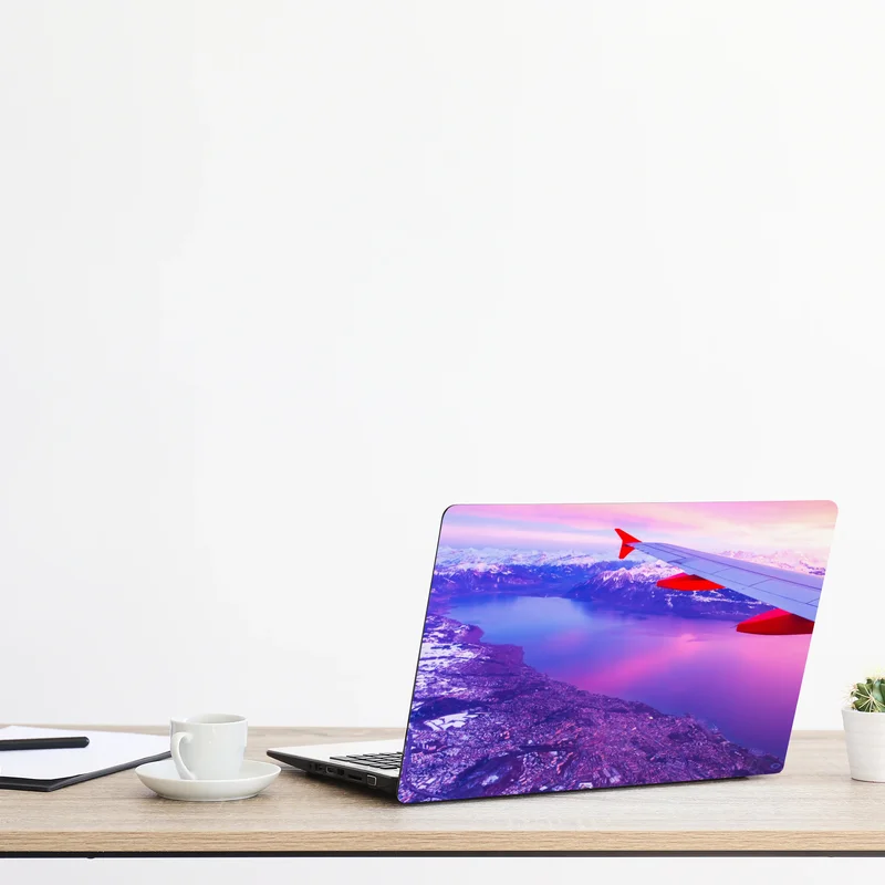 Laptop-Aufkleber luftaufnahme einer stadt am see bei sonnenuntergang Laptop-Aufkleber luftaufnahme einer stadt am see bei sonnenuntergang