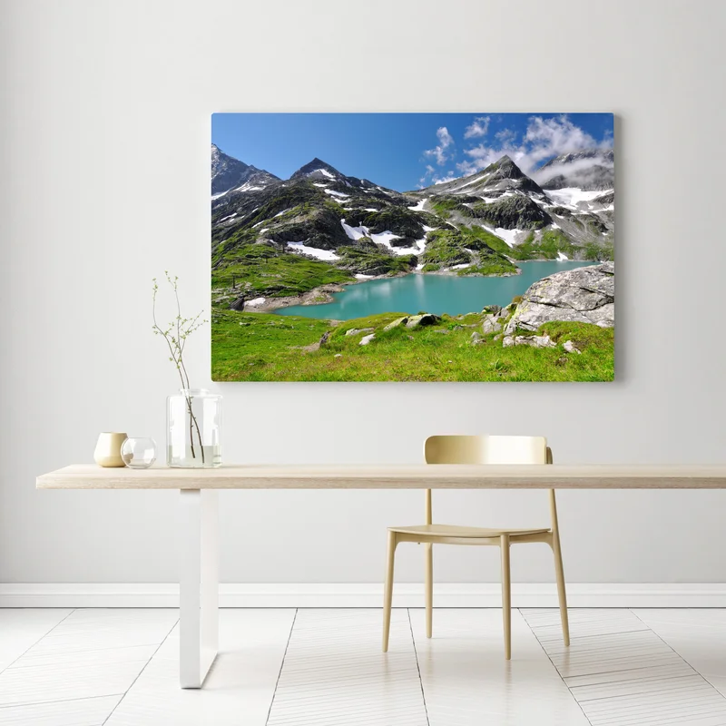 Leinwandbild bergsee mit türkiswasser und gebirgspanorama Leinwandbild bergsee mit türkiswasser und gebirgspanorama