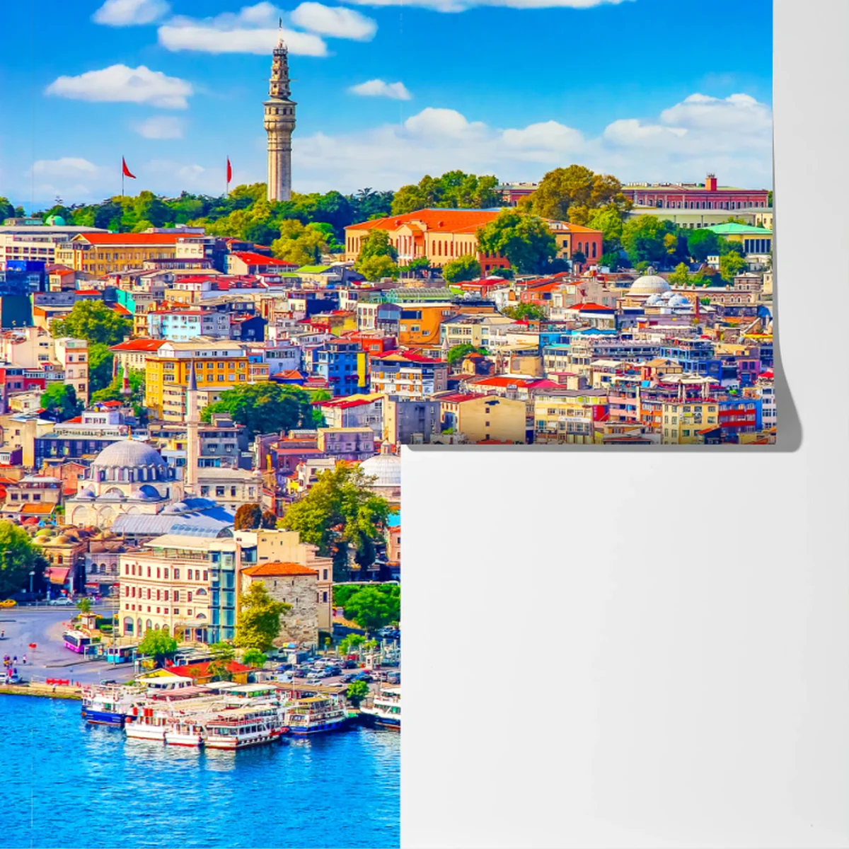 Fototapete lebendige Skyline von Istanbul über dem Bosporus Fototapete lebendige Skyline von Istanbul über dem Bosporus