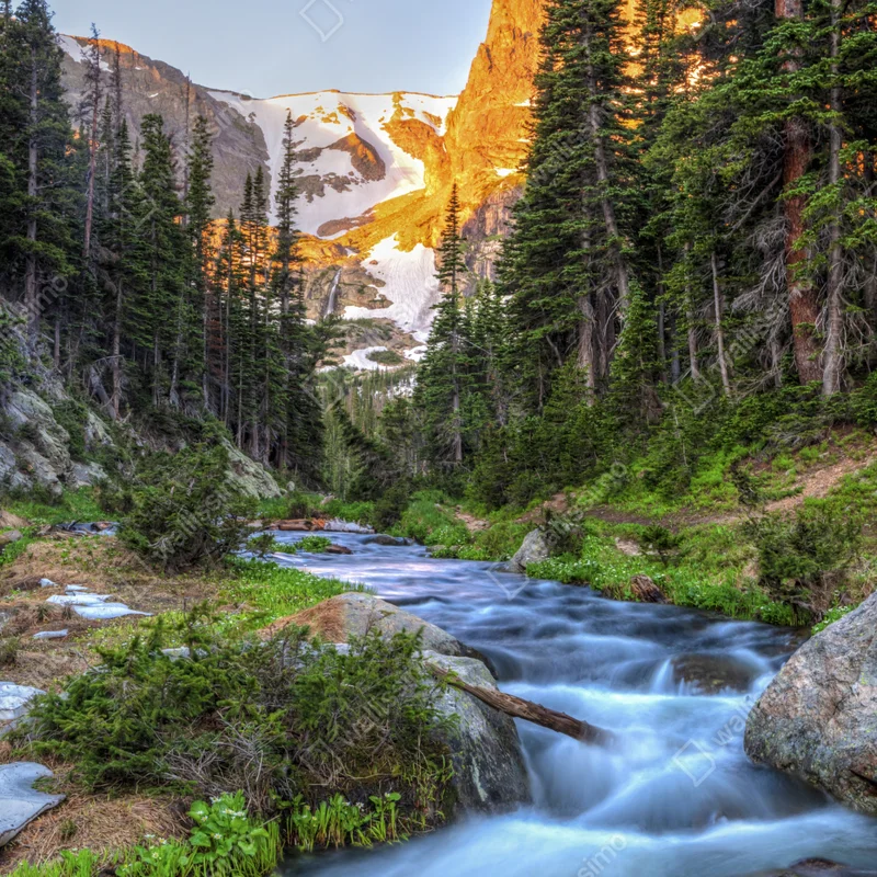 Poster goldener gipfel über alpenbach Poster goldener gipfel über alpenbach