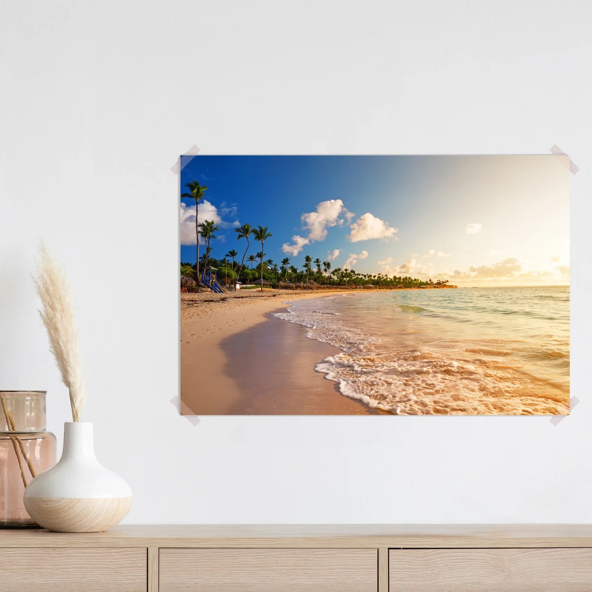 Poster tropischer sonnenuntergang am strand mit palmensilhouetten Poster tropischer sonnenuntergang am strand mit palmensilhouetten