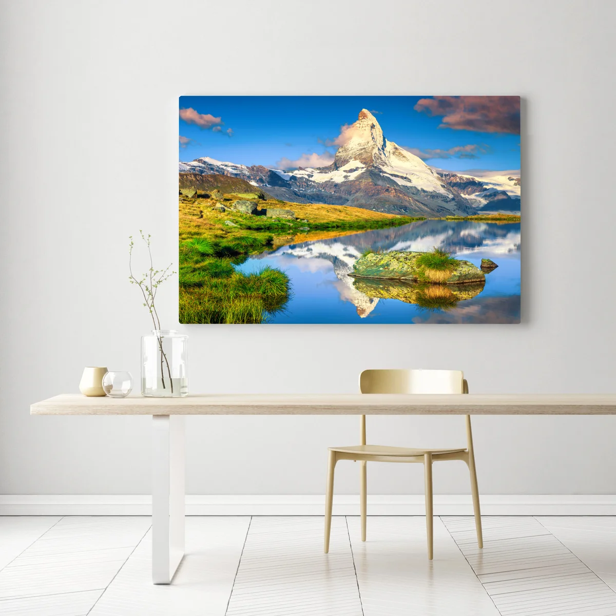 Leinwandbild majestätisches Matterhorn gespiegelt im alpensee Leinwandbild majestätisches Matterhorn gespiegelt im alpensee