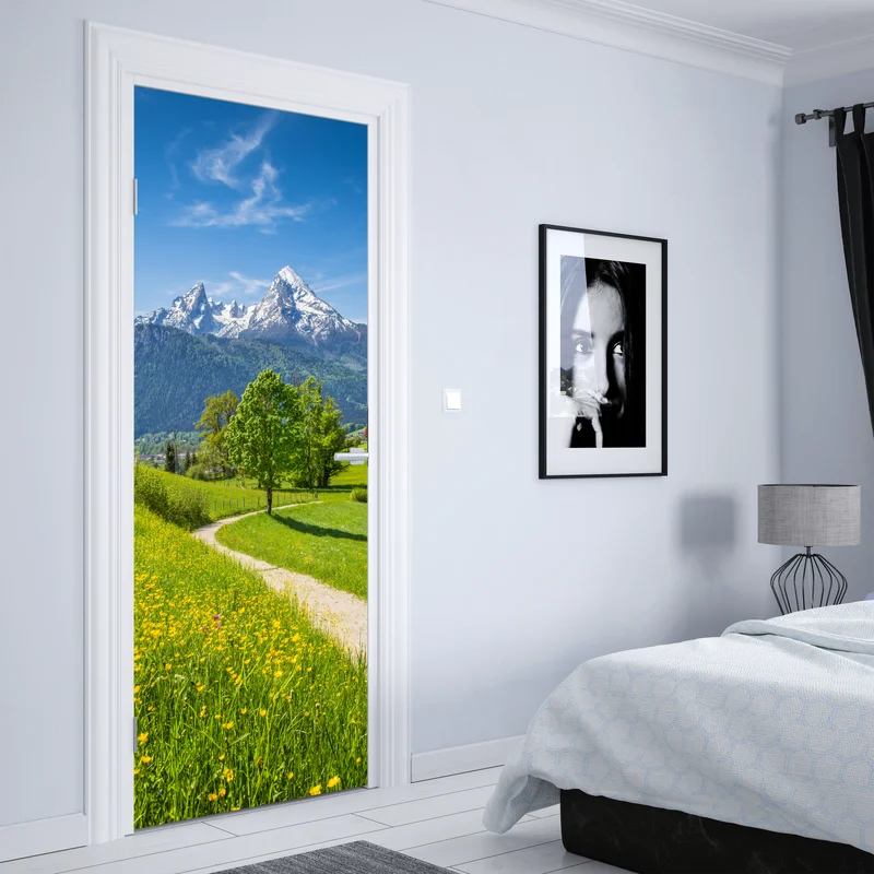 Türaufkleber alpenwiese und bergpfad