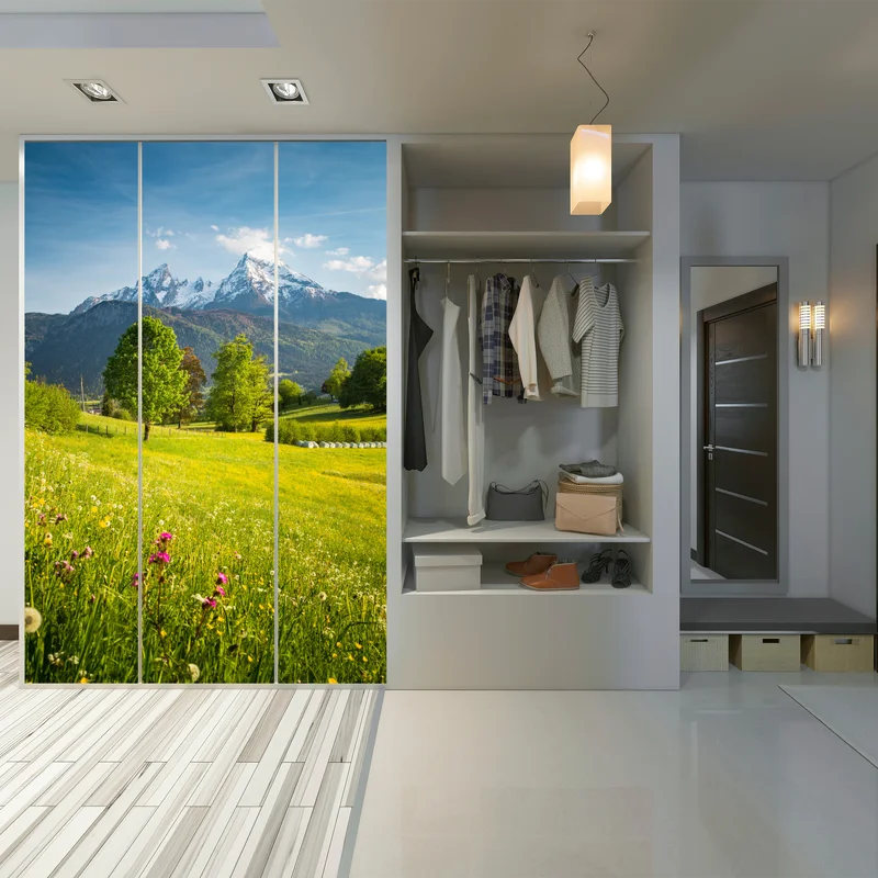 Schrankaufkleber alpine frühlingswiese unter schneebedeckten gipfeln Schrankaufkleber alpine frühlingswiese unter schneebedeckten gipfeln