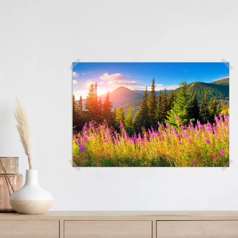 Poster sonnige bergwiese mit rosa wildblumen • Poster bei Wallnifity® Poster sonnige bergwiese mit rosa wildblumen • Poster bei Wallnifity®