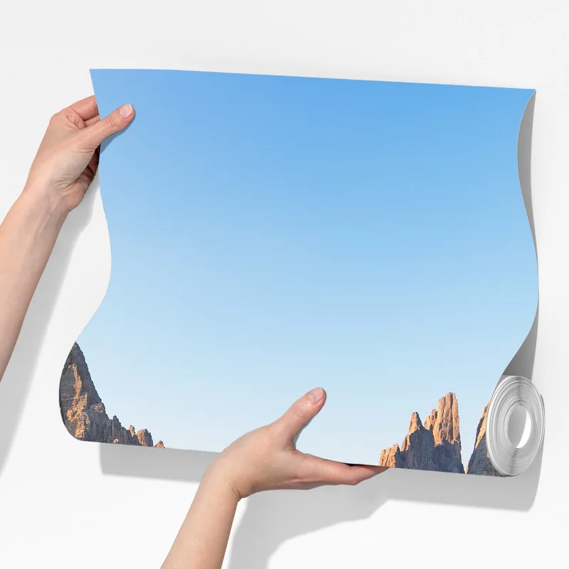 Fototapeta oświetlone słońcem schronisko w górach Fototapeta oświetlone słońcem schronisko w górach