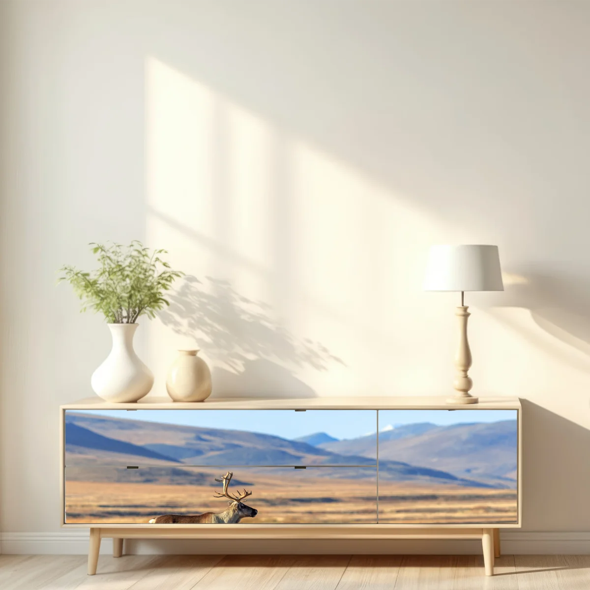 Repositionierbarer Aufkleber einsames rentier in der Tundra von Tschukotka Repositionierbarer Aufkleber einsames rentier in der Tundra von Tschukotka