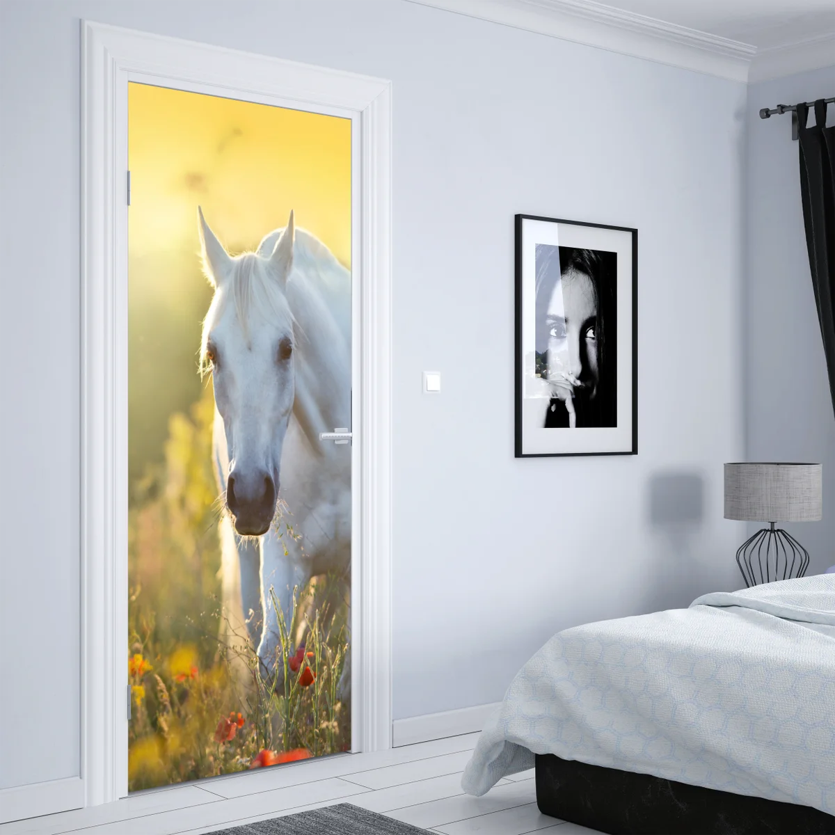 Türaufkleber weißes pferd im mohnfeld bei sonnenaufgang Türaufkleber weißes pferd im mohnfeld bei sonnenaufgang