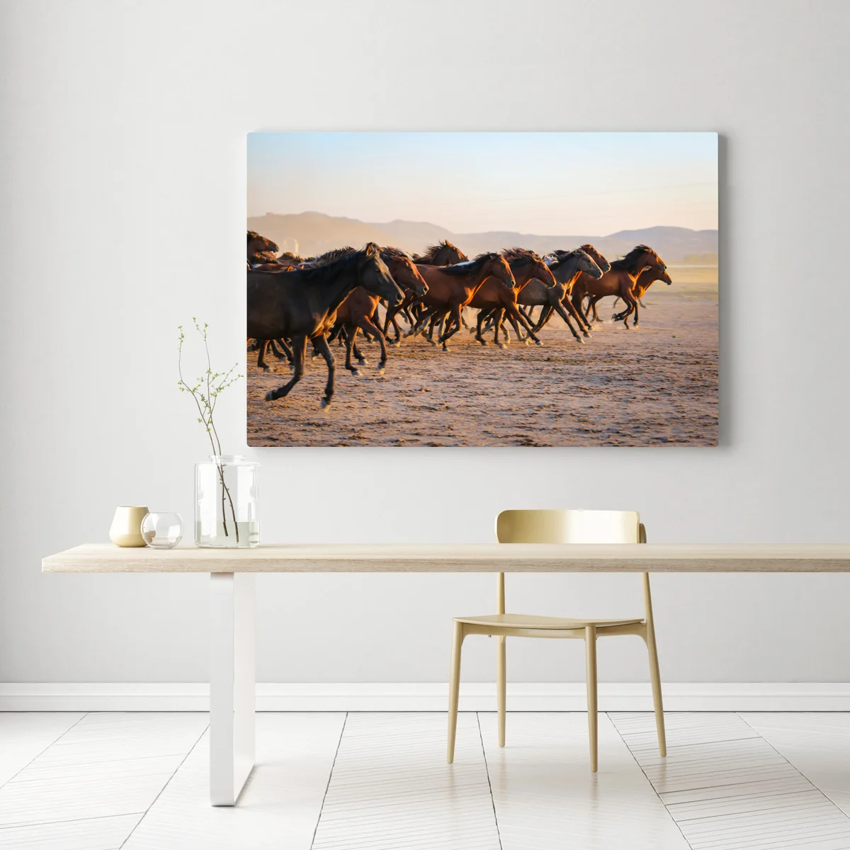Leinwandbild yilki pferde galoppieren auf dem feld in Kayseri Leinwandbild yilki pferde galoppieren auf dem feld in Kayseri