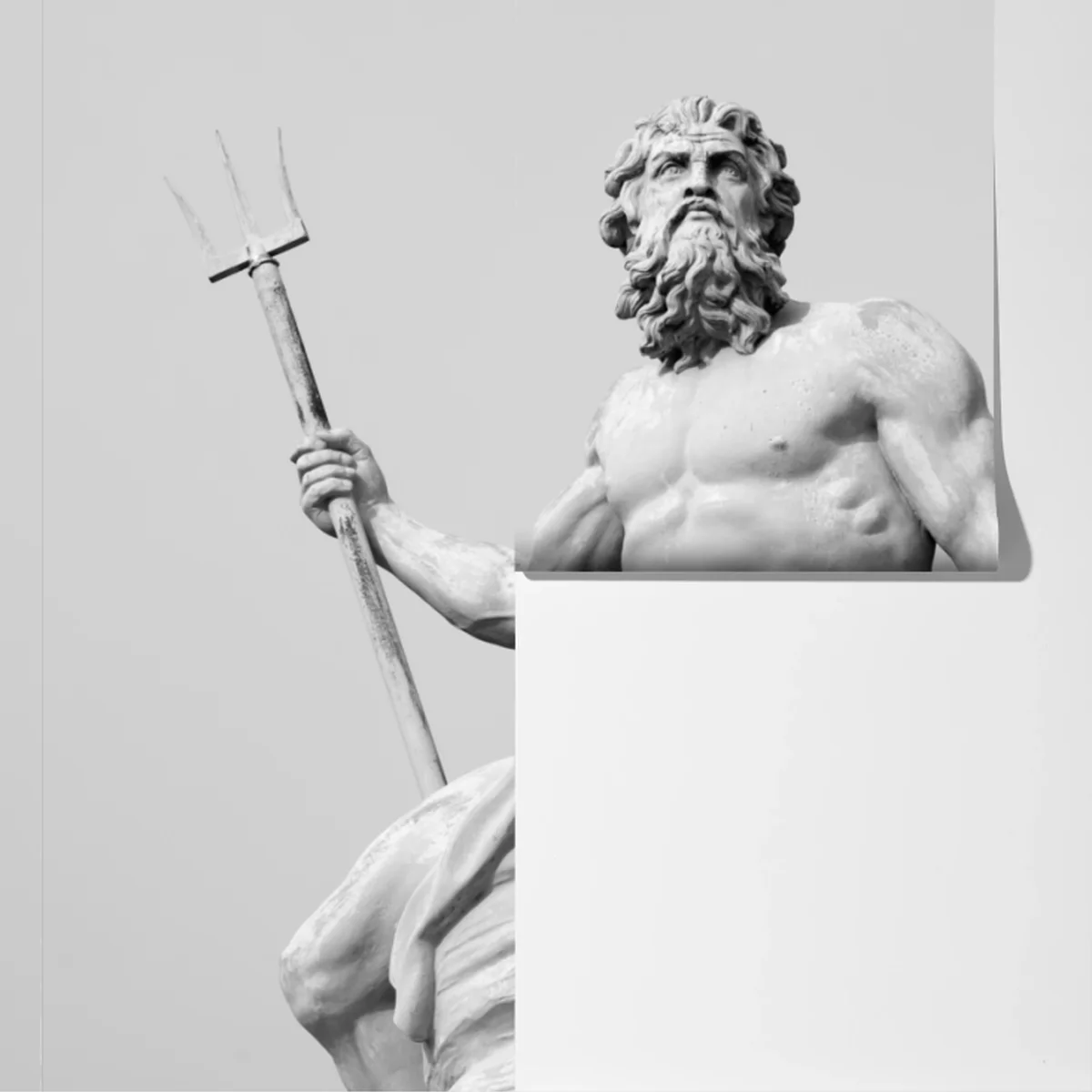 Fototapeta Neptun klasyczny posąg w monochromie Fototapeta Neptun klasyczny posąg w monochromie